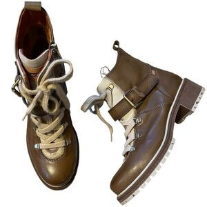Pikolinos Aspe Lace Up Boots in Olive